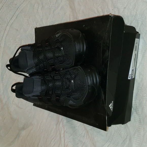 Adidas Men Shoes, Size 10, Brand New - Picture 3 of 9